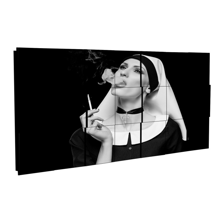 Curvart Dimensions Chica Monja Fumando Curvart Dimensions Chica Monja Fumando